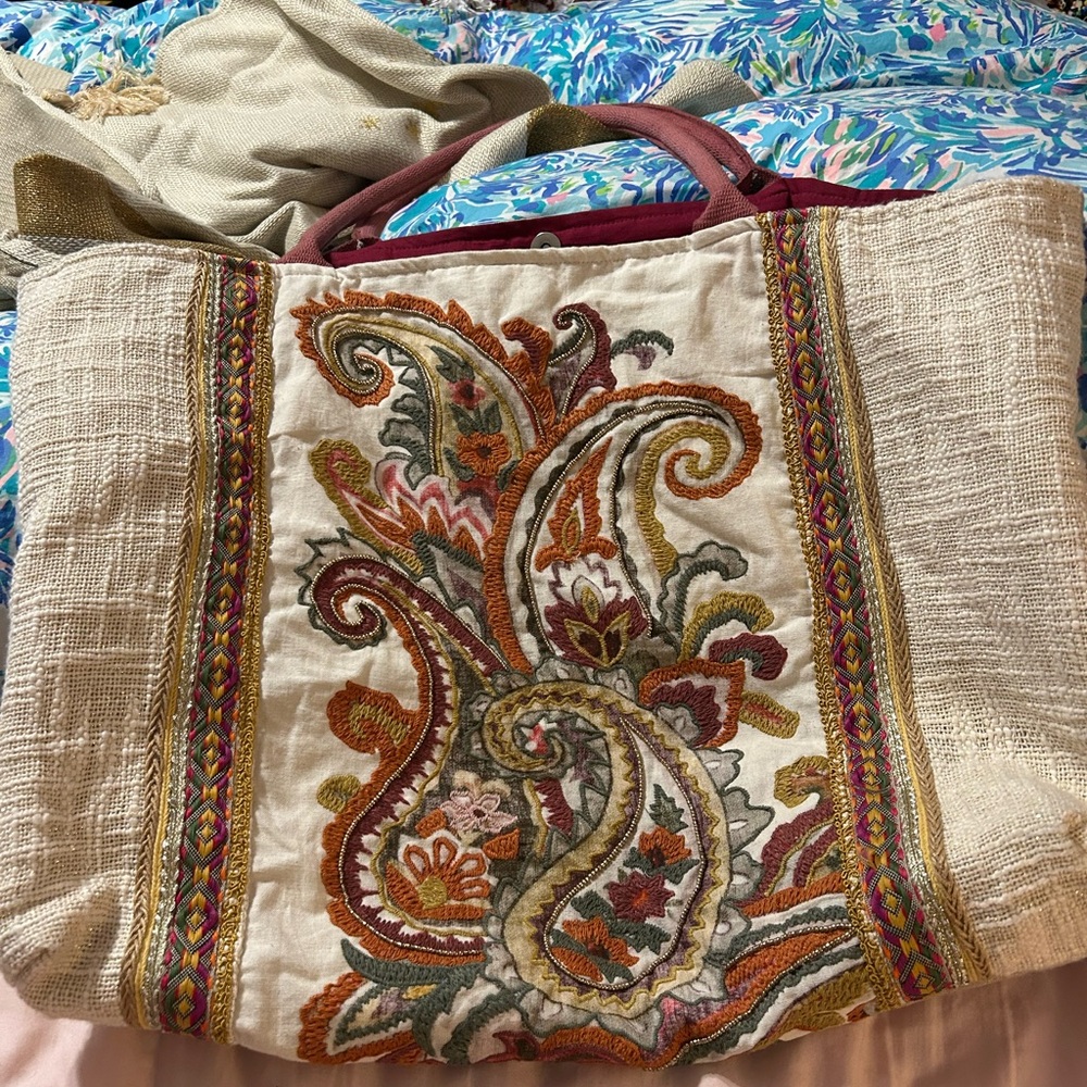 Embroidered Paisley Tote Bag - Multicolor